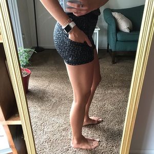 Lululemon scuba shorts - like new !